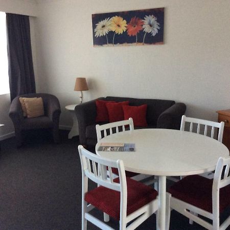 Clyde Apartments Екстер'єр фото