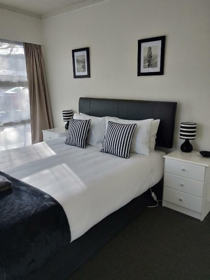 Clyde Apartments Екстер'єр фото